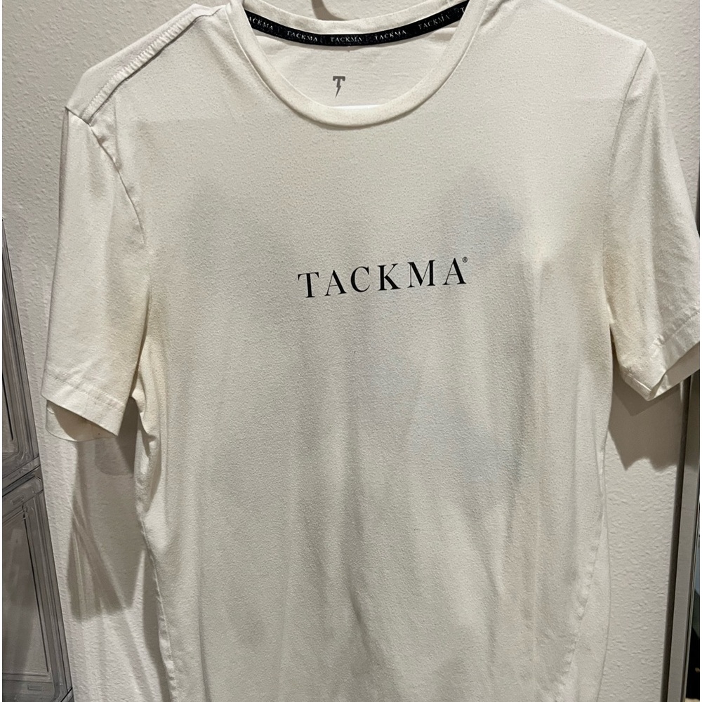 TACKMA TEE